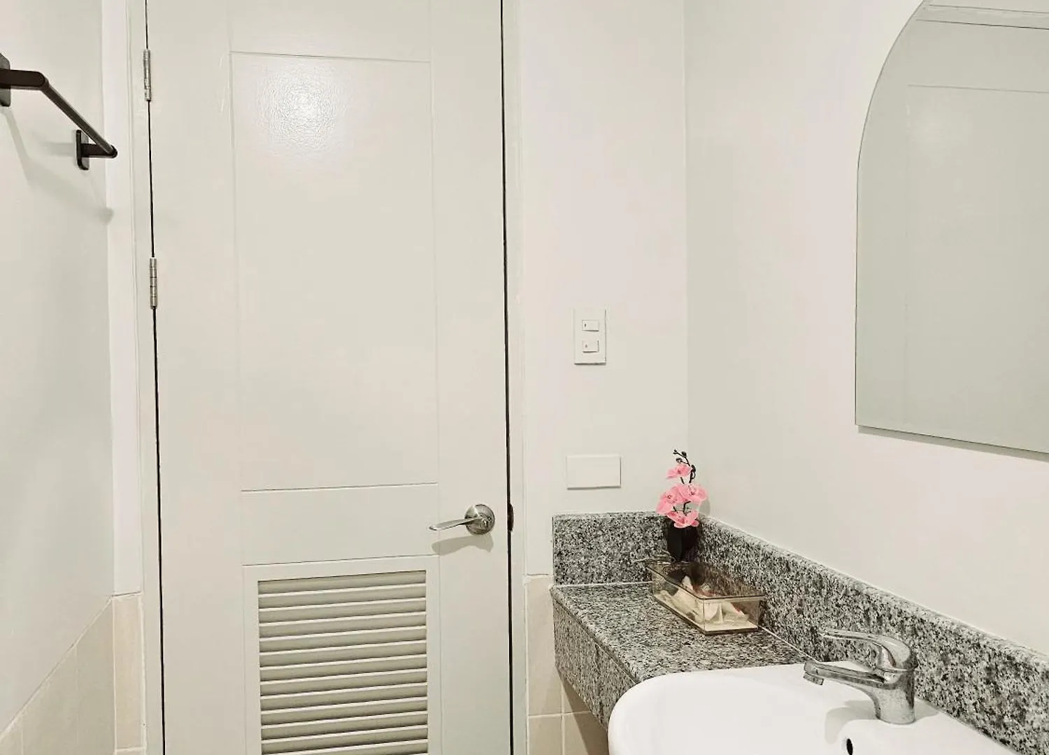 Verdon Parc - Cozy 2 Bedroom Condo Davao City 0*,